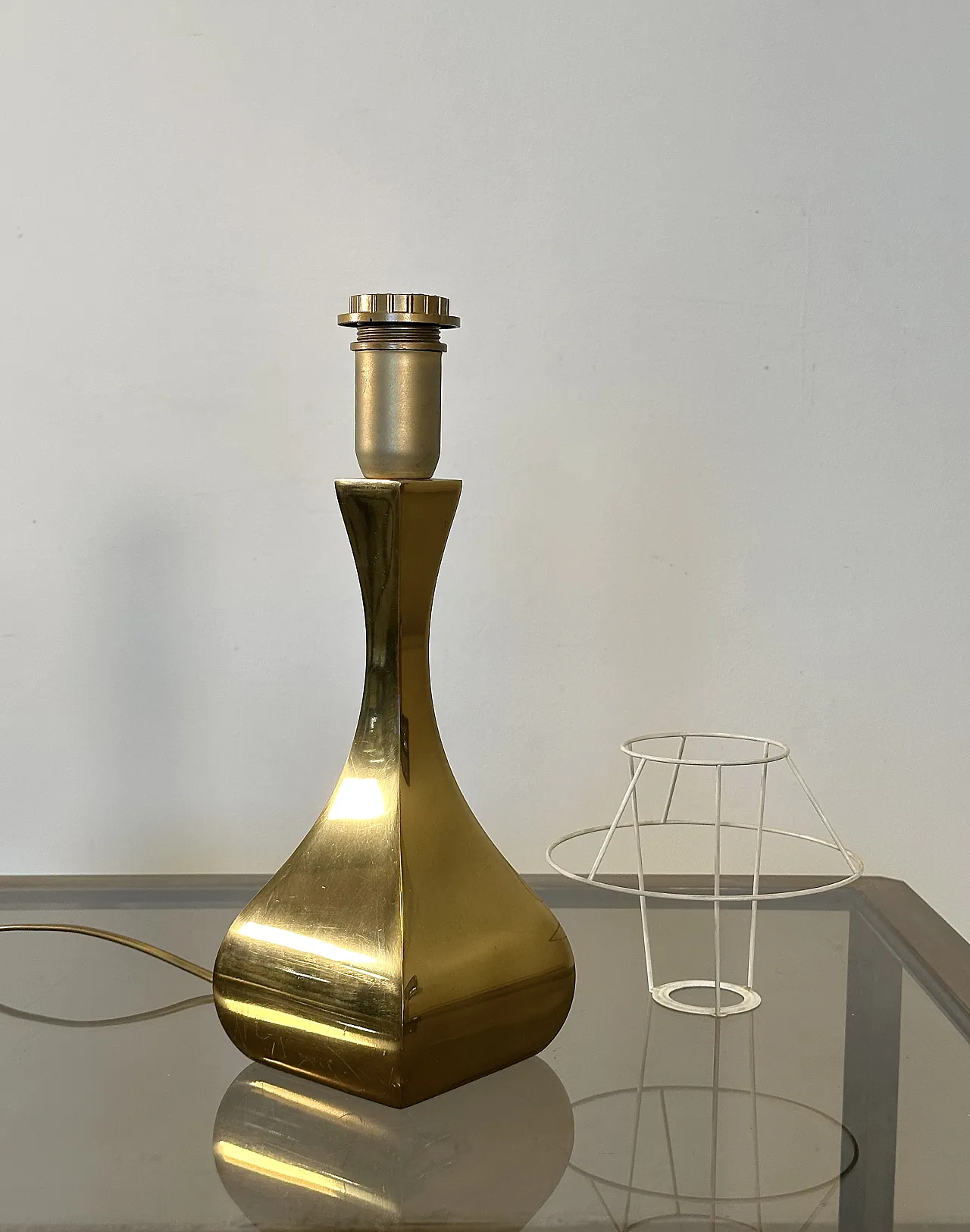 1970s brass table lamp 8