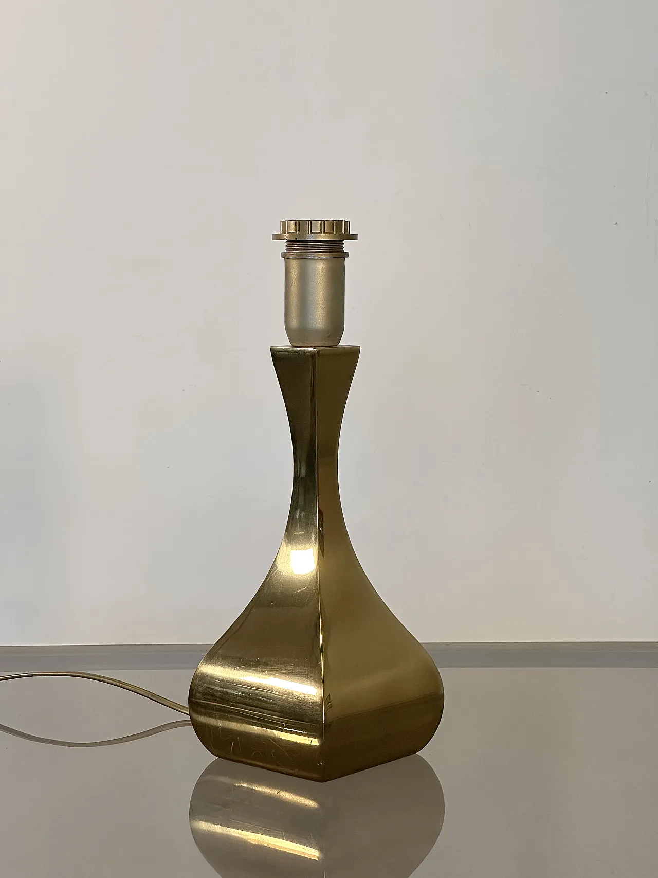 1970s brass table lamp 12