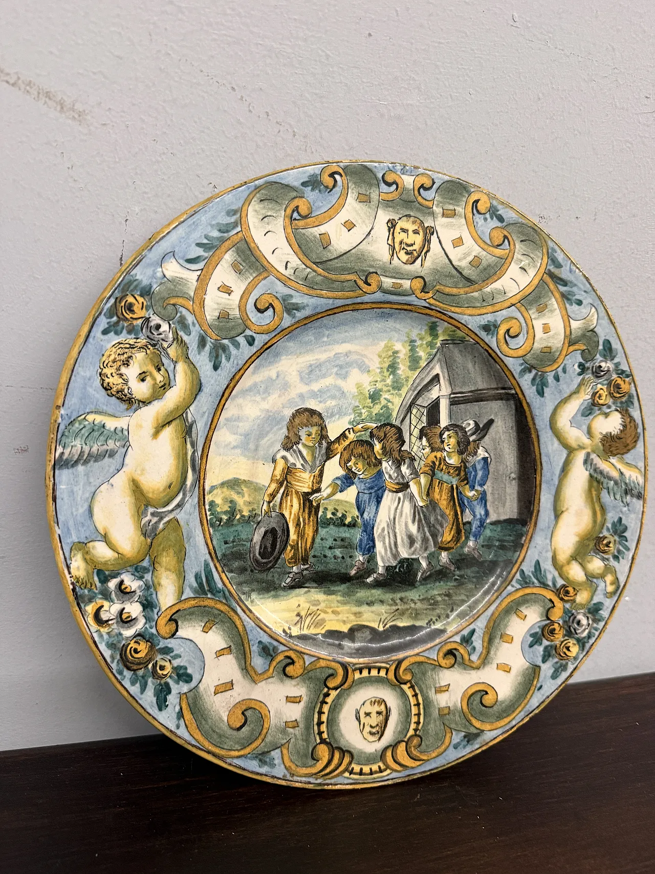 Naples majolica plate, 19th century 4