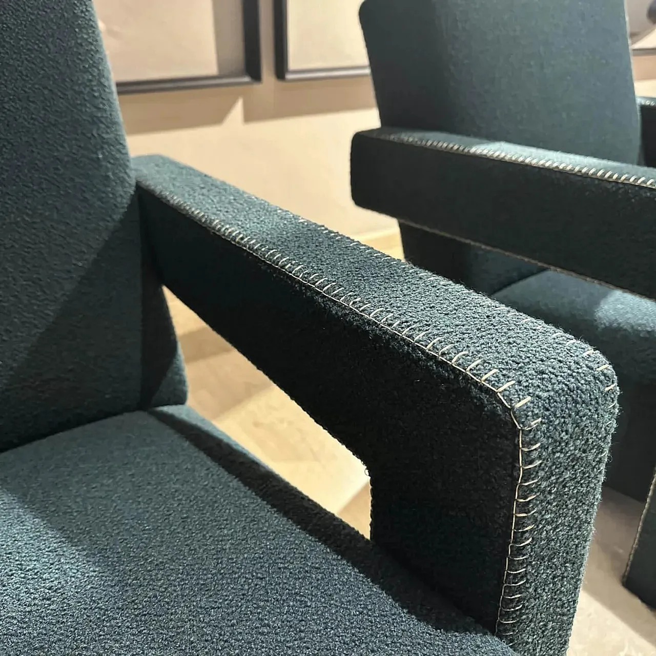 Coppia di poltrone Utrecht 637 in bouclé ottanio blu, 2025 13