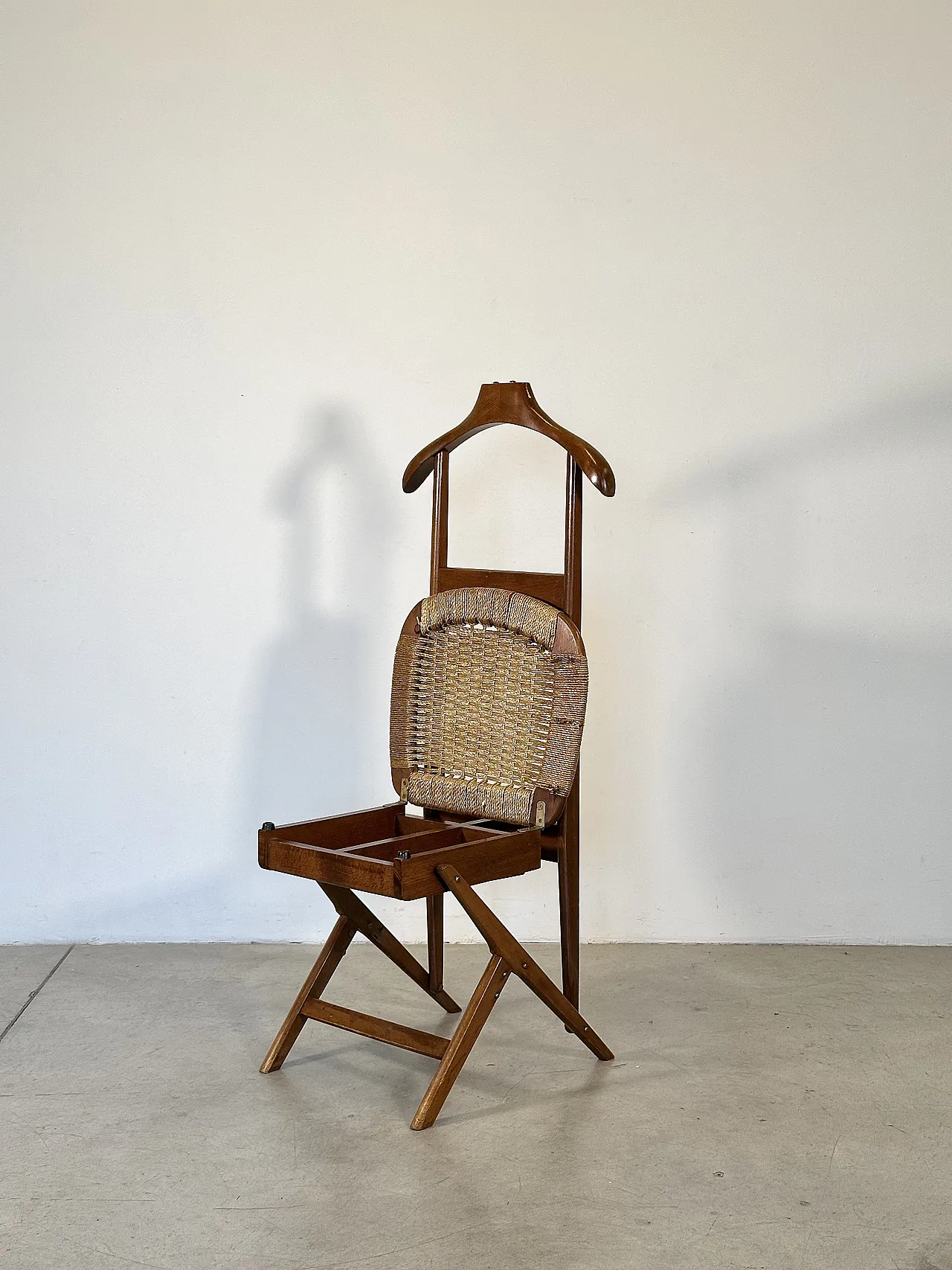 Fratelli Reguitti coat hanger chair from the 1960s 10