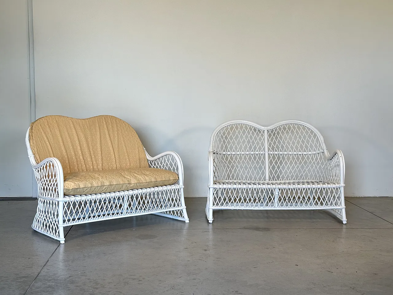 Pair of white lacquered bamboo sofas by Gervasoni, 1980s 5