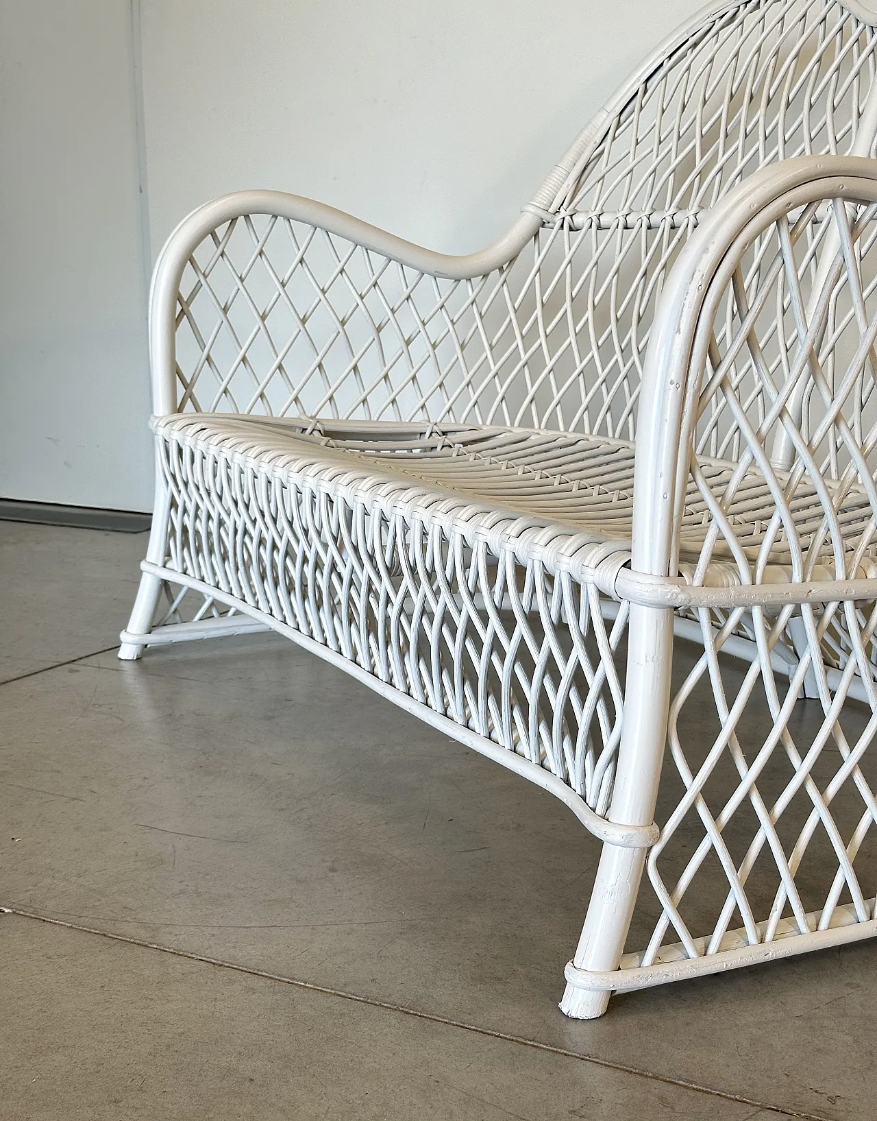 Pair of white lacquered bamboo sofas by Gervasoni, 1980s 20