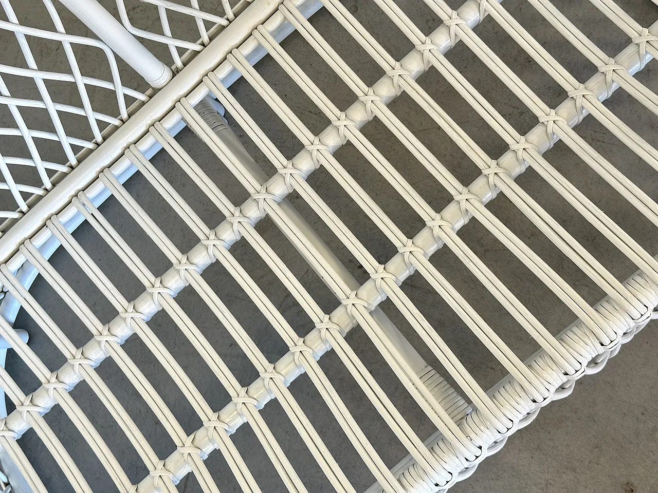Pair of white lacquered bamboo sofas by Gervasoni, 1980s 21
