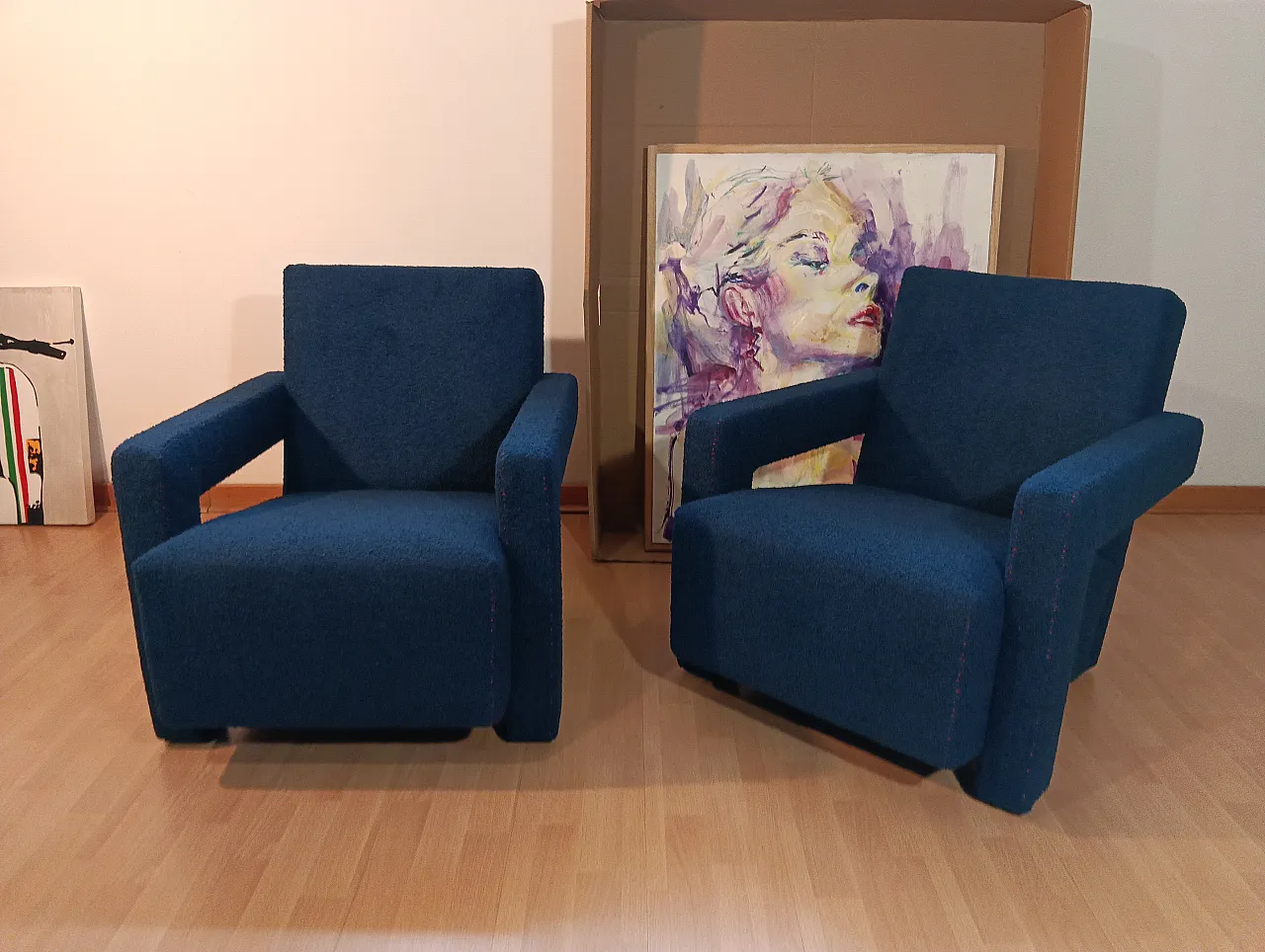 Coppia di Utrecht 637 Cassina in bouclé blu cuciture in rosso, 2000 11