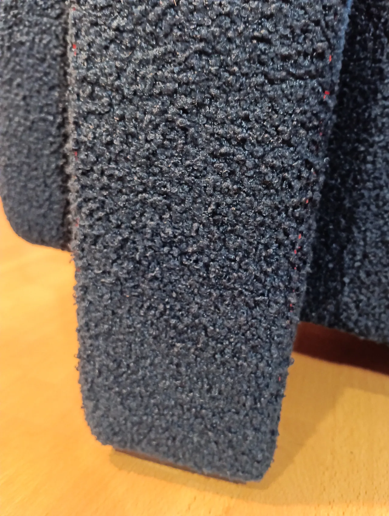 Coppia di Utrecht 637 Cassina in bouclé blu cuciture in rosso, 2000 80