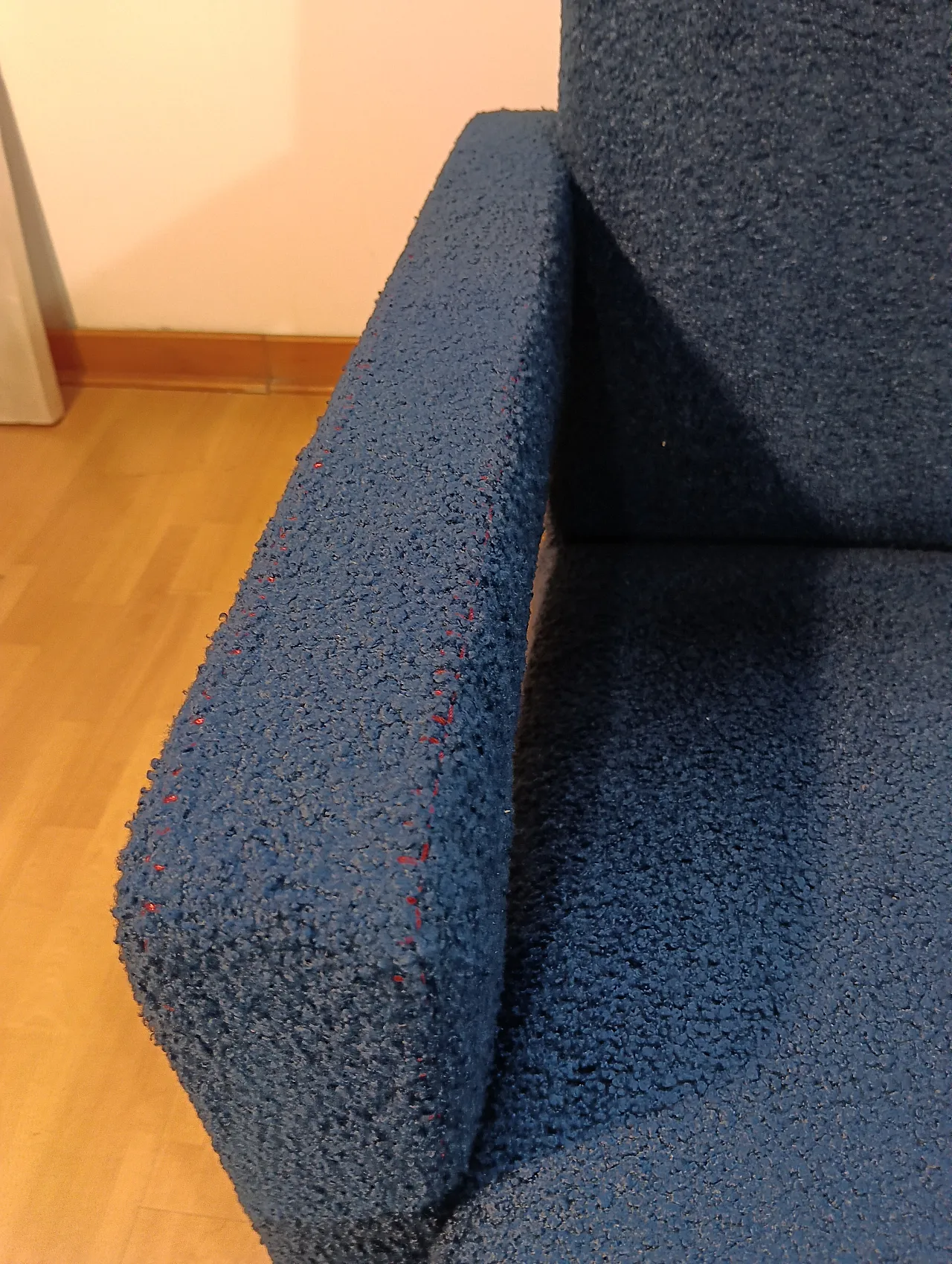 Coppia di Utrecht 637 Cassina in bouclé blu cuciture in rosso, 2000 104