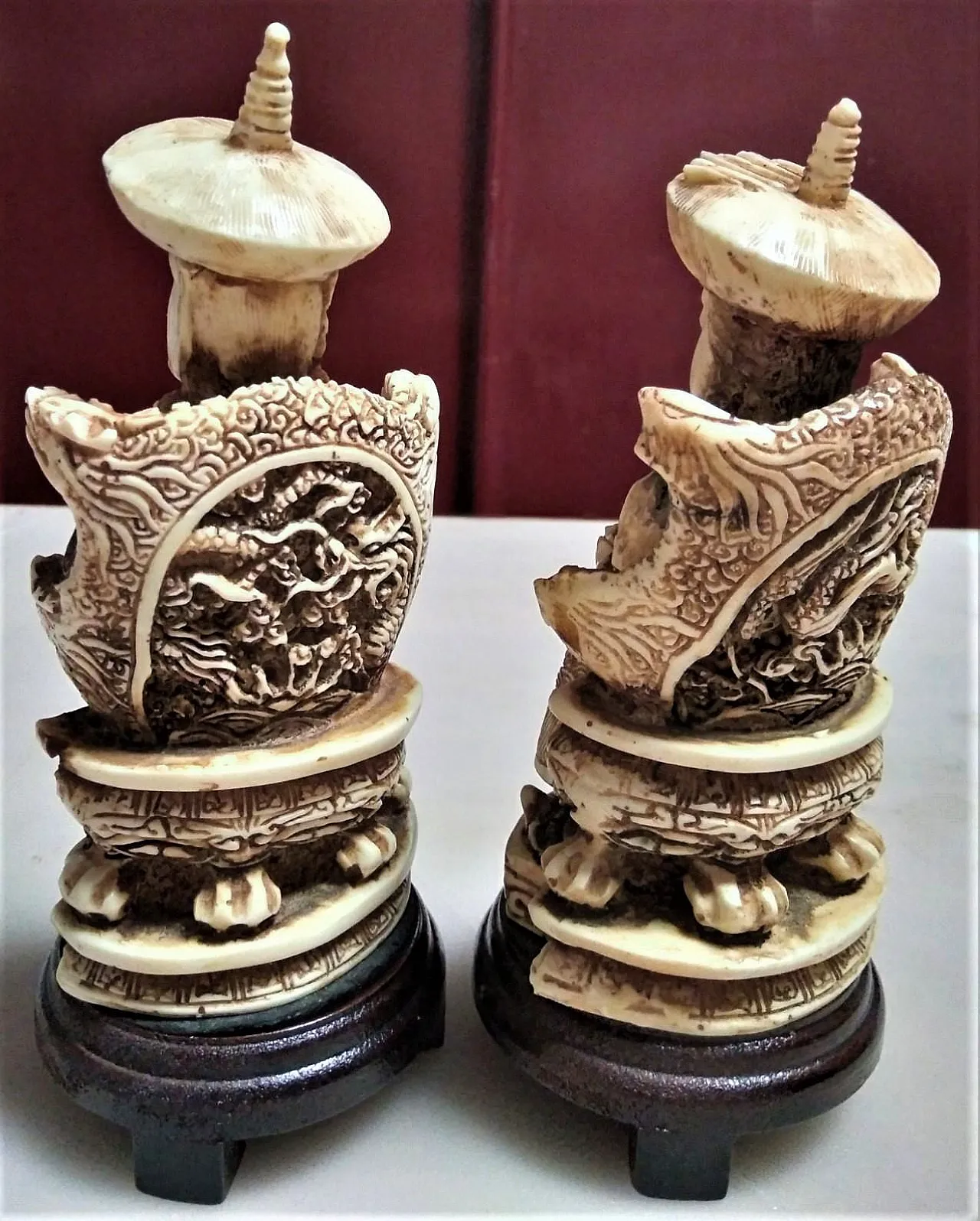 Emperor and empress chinese sculptures in buffalo bone Qing dynasty 3