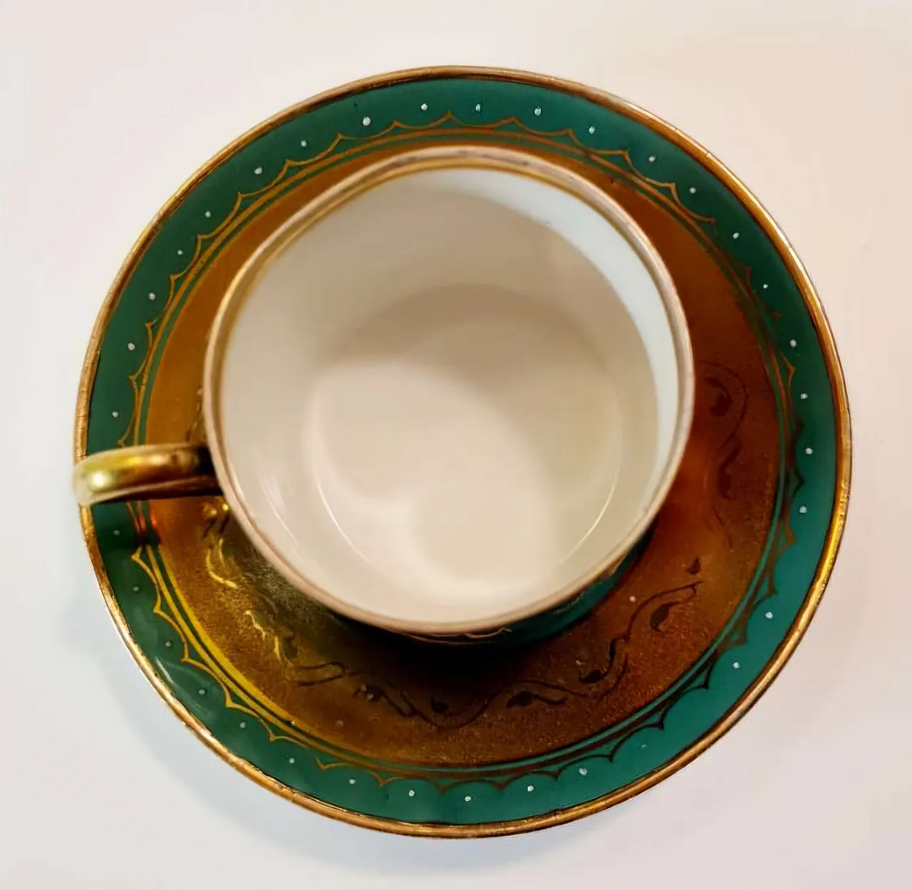 Elegant demitasse cup with saucer *Royal Vienna*, 19th century 5
