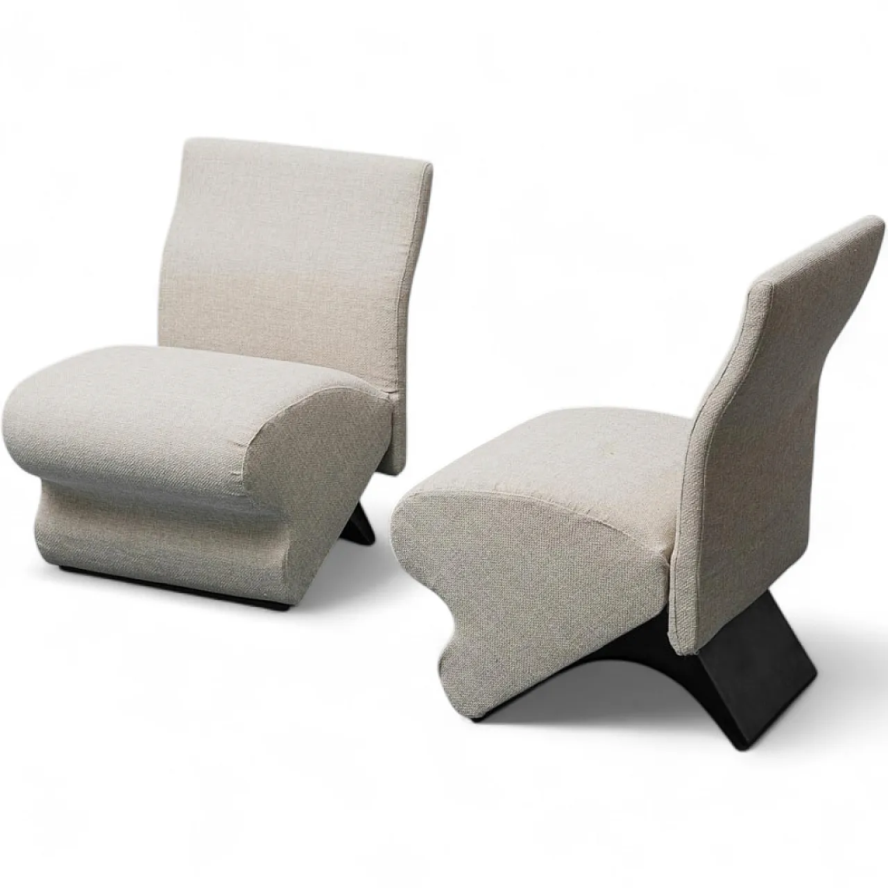 Pair of armchairs in light fabric, 1970s 13