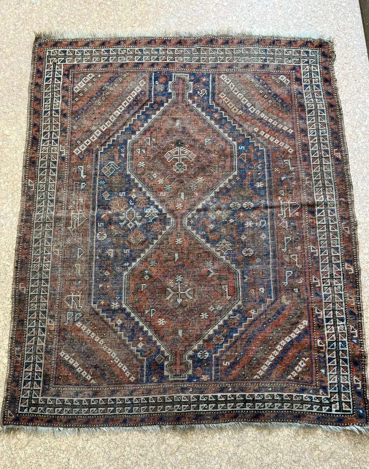 Caucasian Shirvan Medallion Rug, 19th Century 12