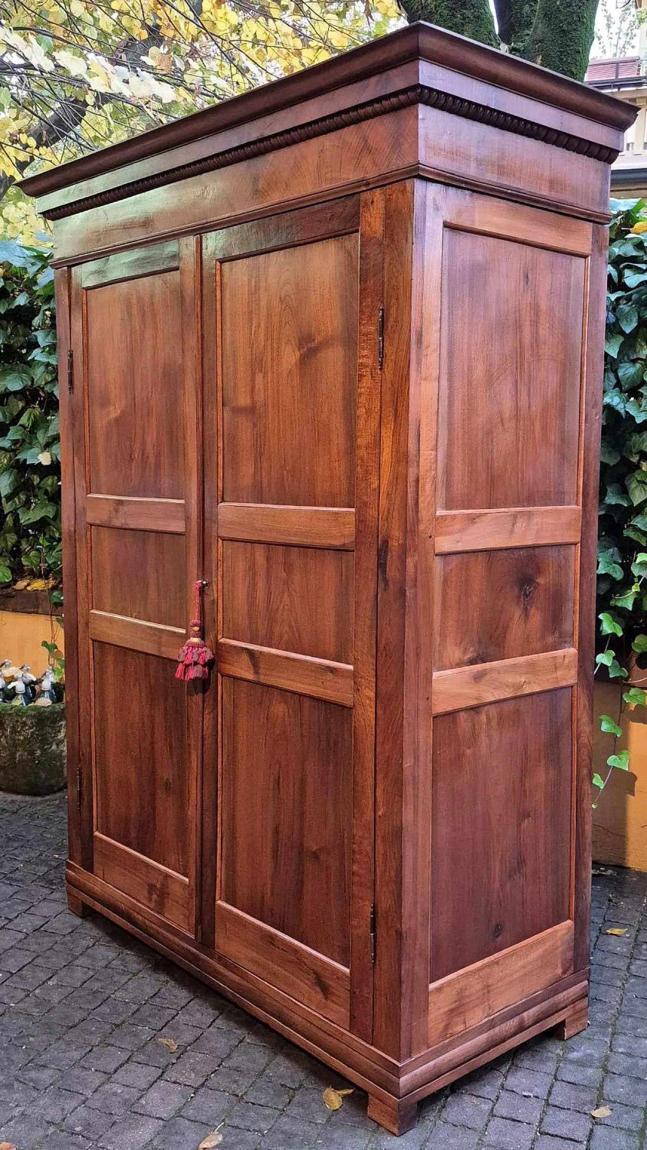 Armadio in legno di noce pannellato, '800 9