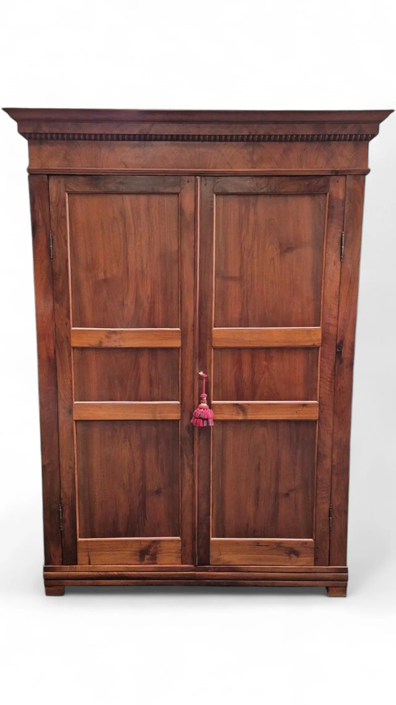 Armadio in legno di noce pannellato, '800 11