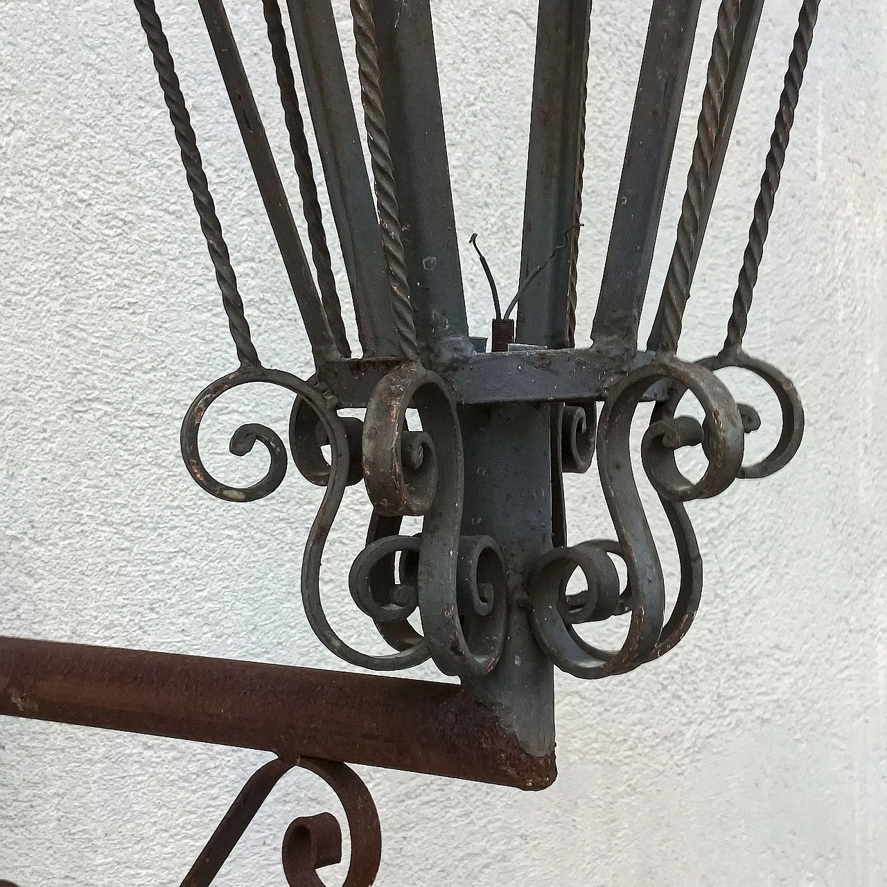 Lampione da esterno in ferro, '900 7