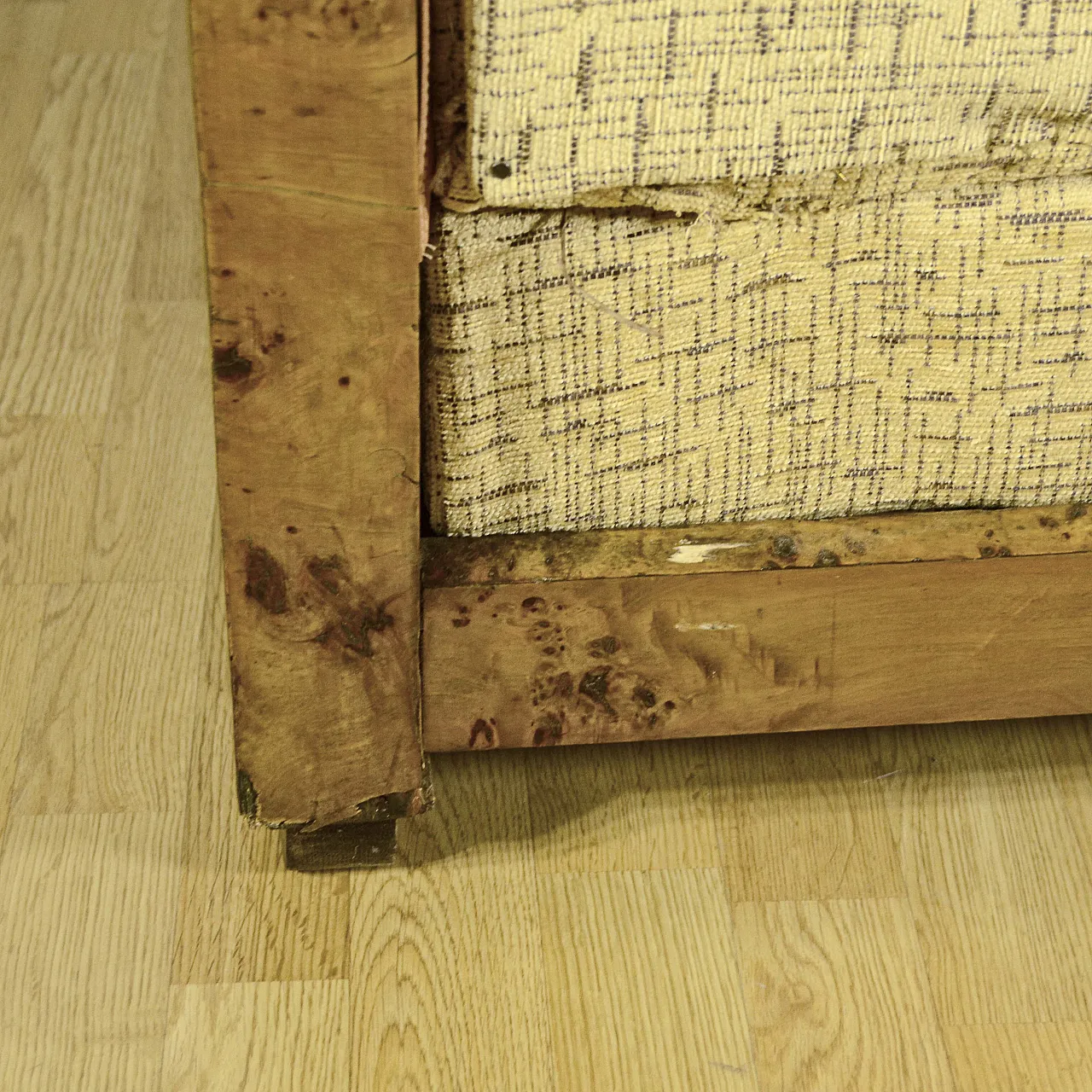 Pair of burl and Art Decò fabric club chairs, 1930s 8