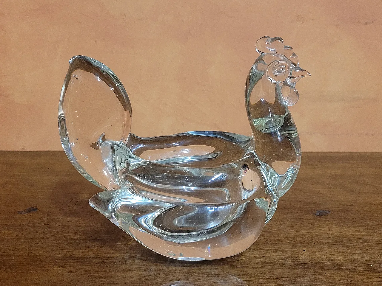 Glass bowl in the shape of a chicken, Murano 4