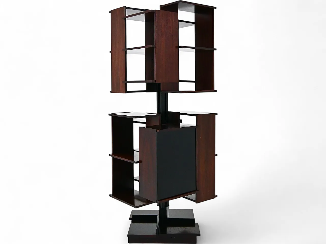 Libreria "Centro" di Claudio Salocchi per Sormani, anni '60 12