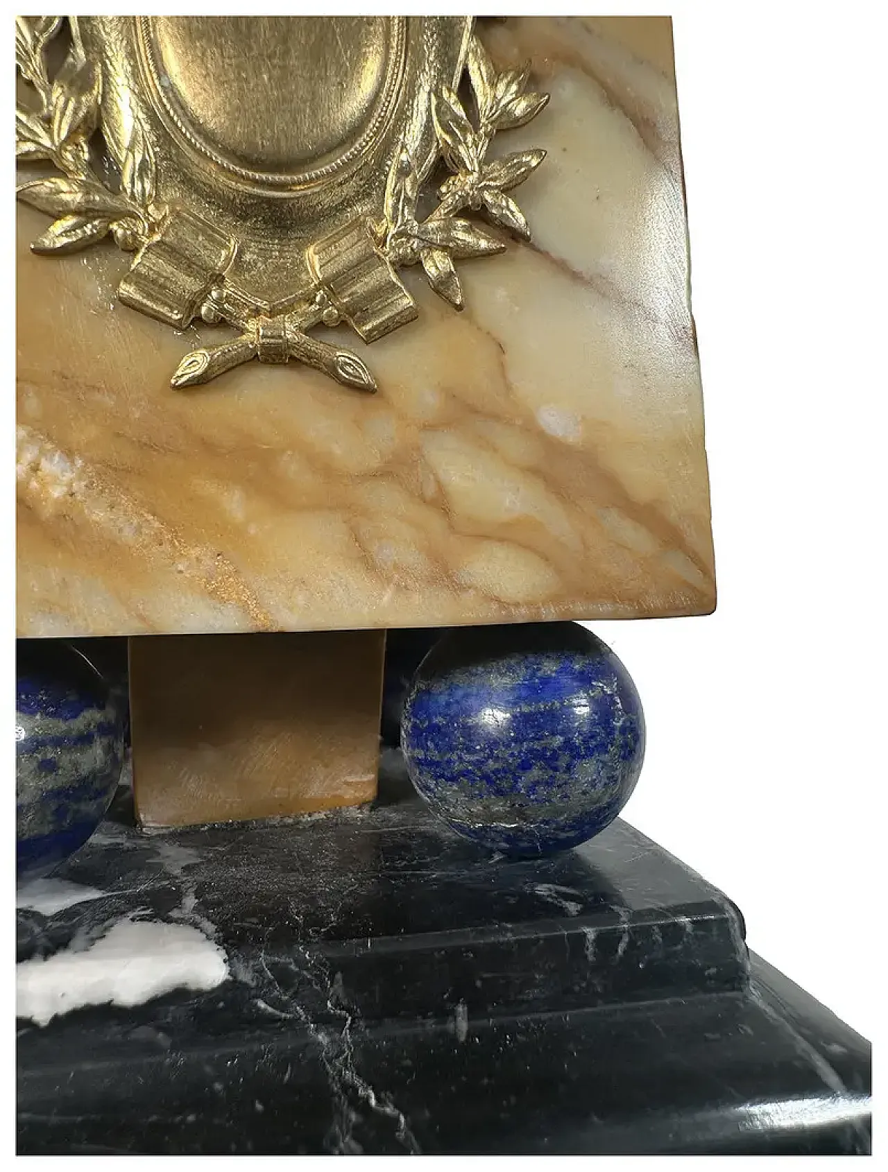 Pair of obelisks in polychrome marble and gilded bronze, 20th century 4