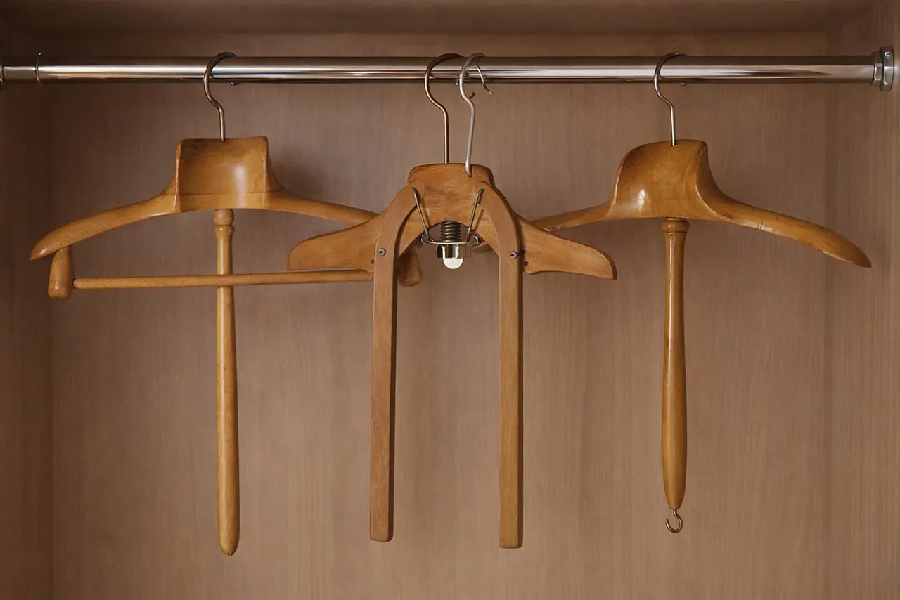 Wooden coat hangers, 1950s 12