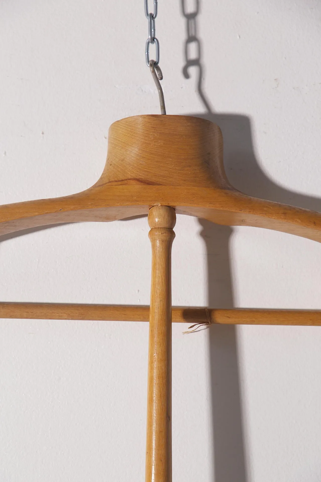 Wooden coat hangers, 1950s 15