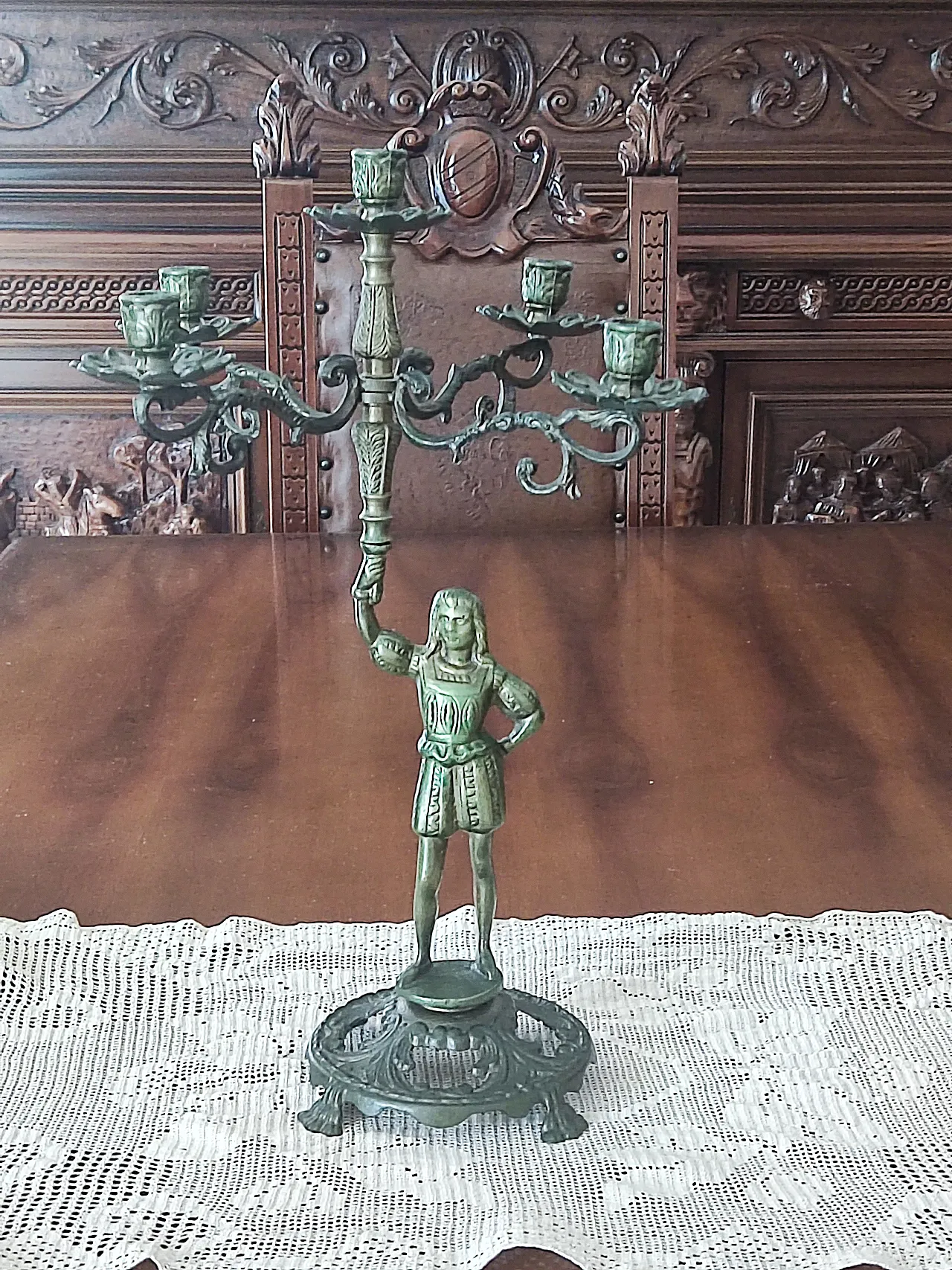 Five-light figurative candelabra in patinated bronze, 19th century 1