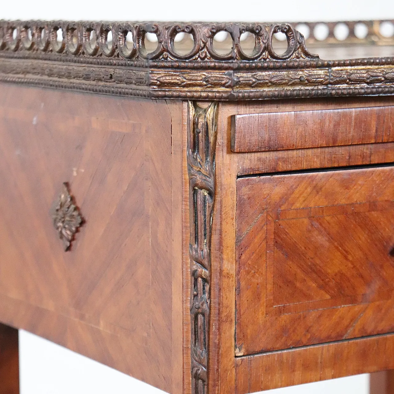 Refined late 19th century bedside table 8