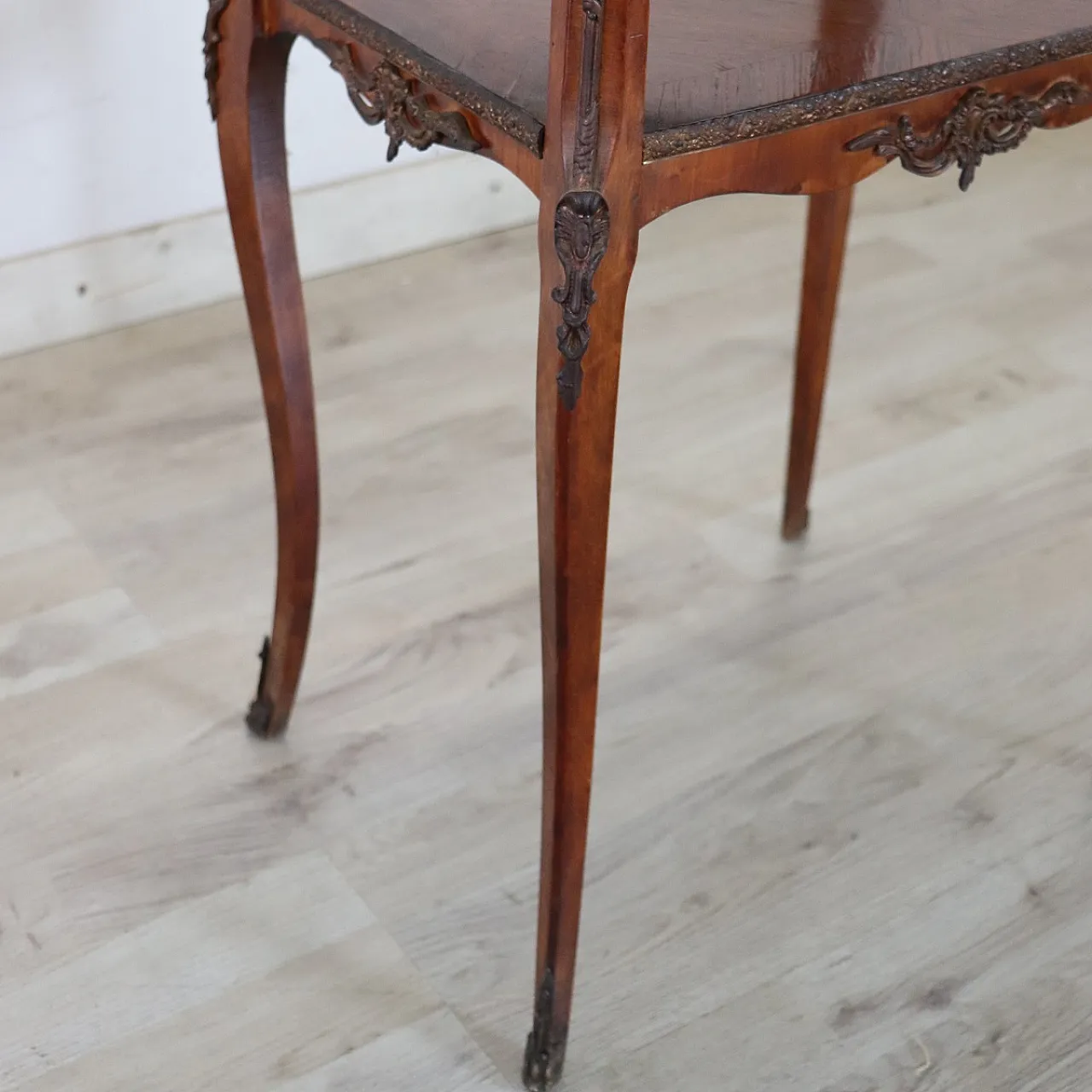 Refined late 19th century bedside table 9