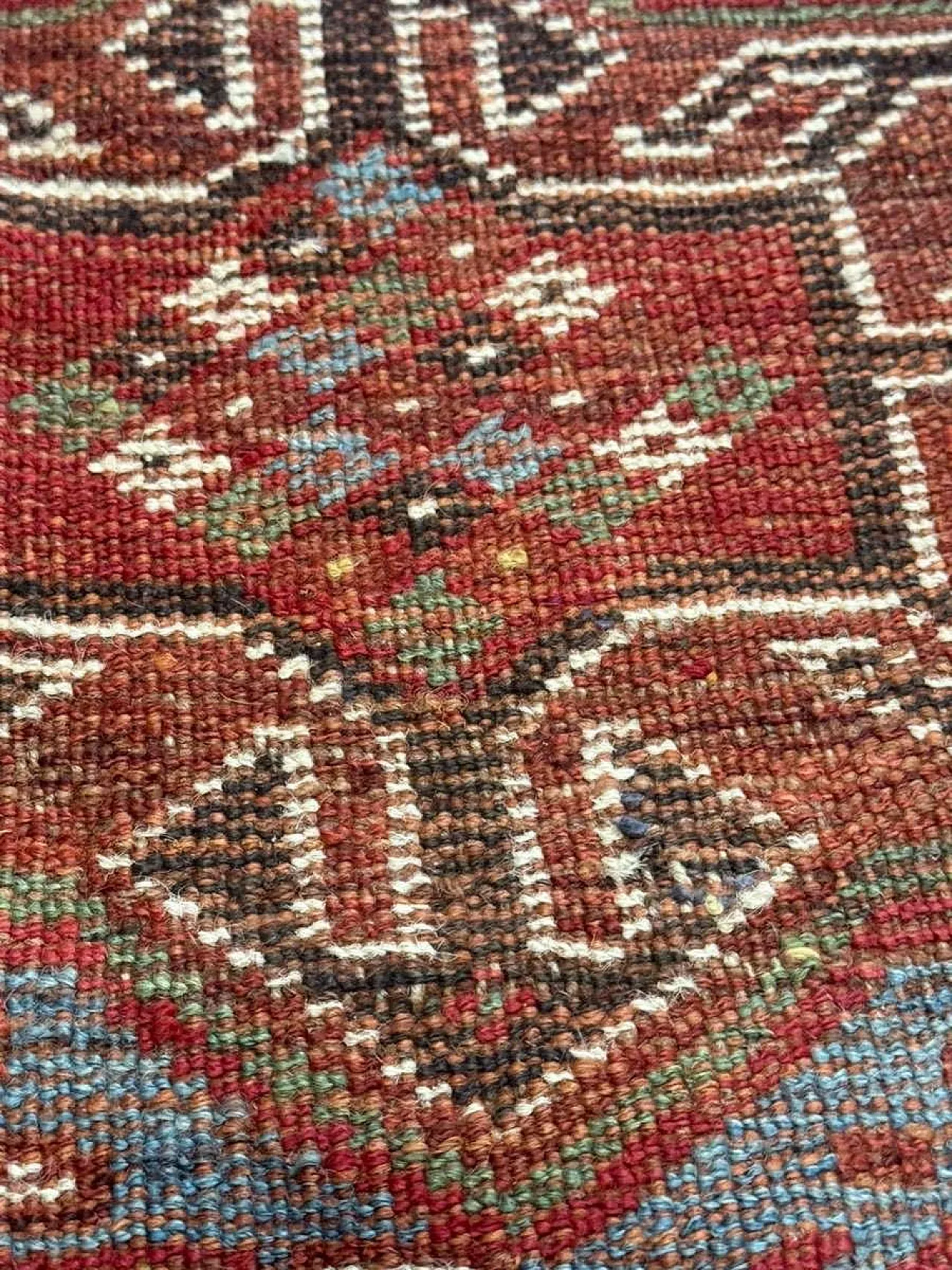 Middle Eastern baluch tribal rug, 19th century 10