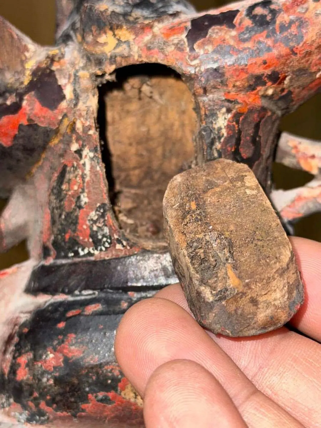 Chinese polychrome wood sculpture of the Taoist deity Zhao Gongming, Qing dynasty, 18th century 2