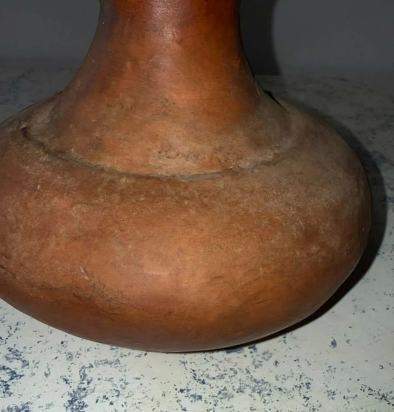 Peruvian globular terracotta vessel with flared rim 3