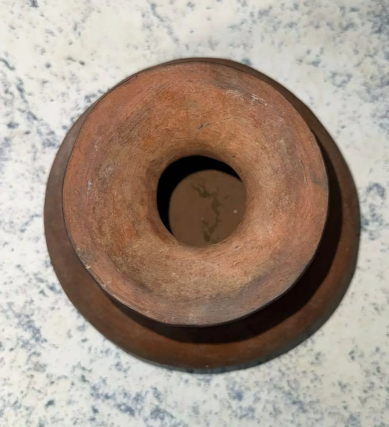 Peruvian globular terracotta vessel with flared rim 9