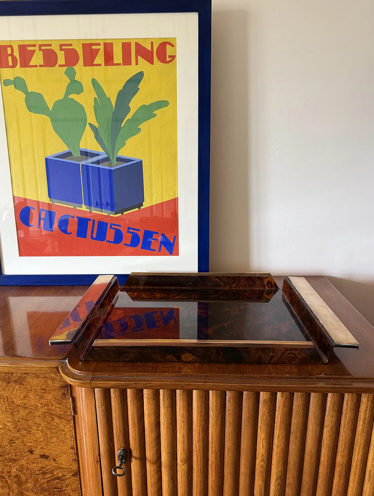 Hollywood Regency tortoiseshell brass and lucite tray, 1970 11