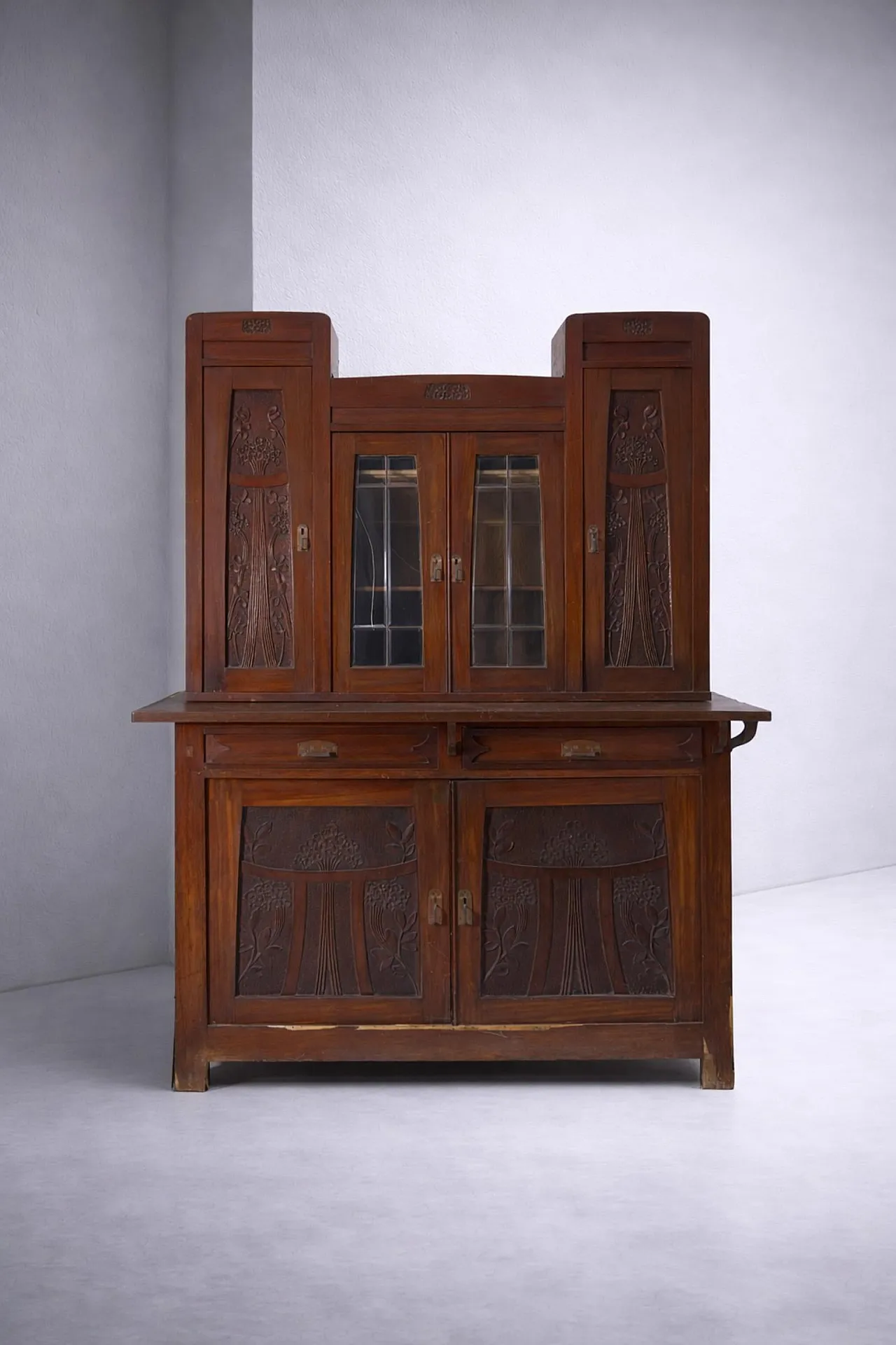 Art Nouveau period buffet cabinet with glass doors, early 20th century 3