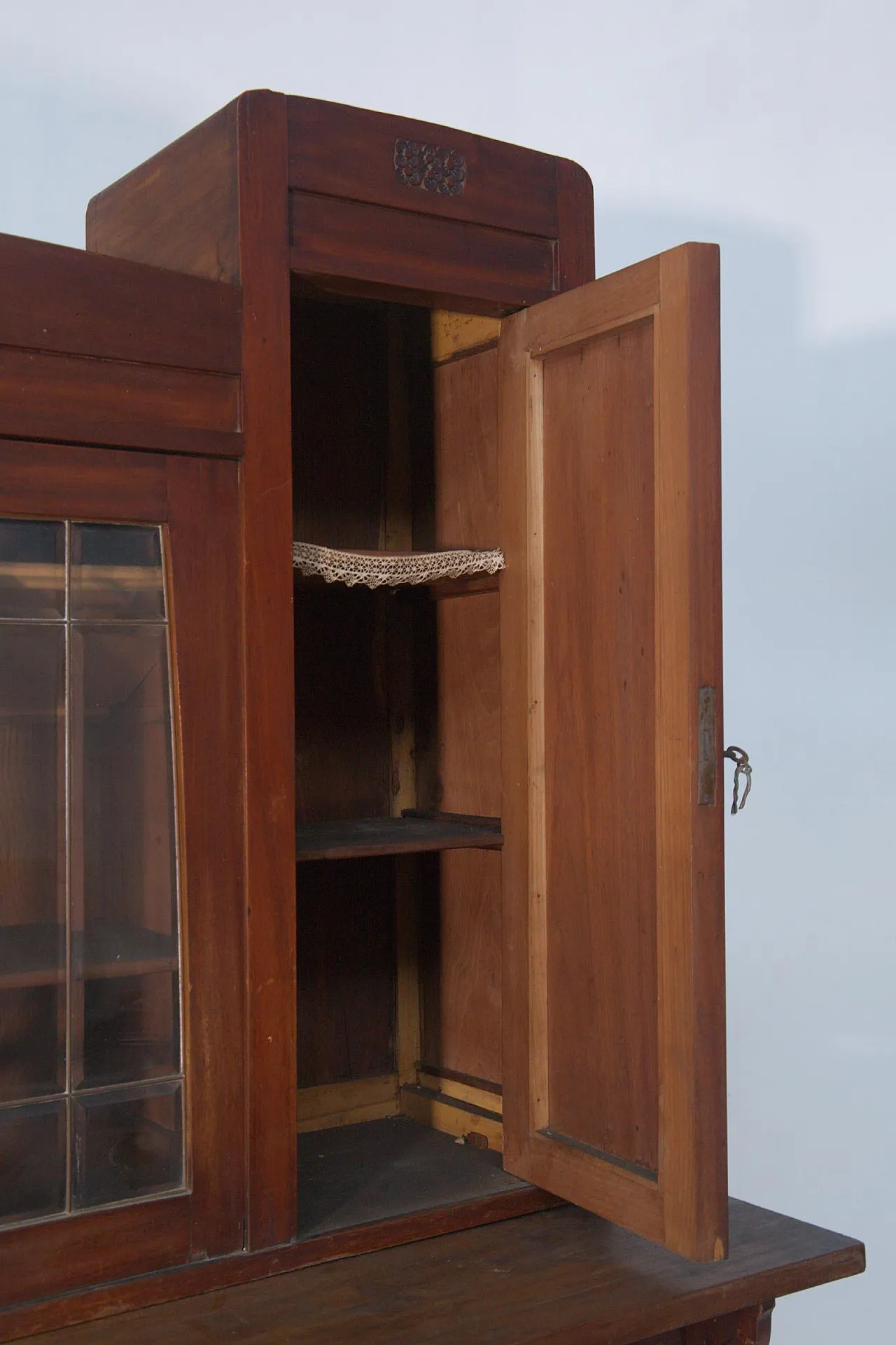 Art Nouveau period buffet cabinet with glass doors, early 20th century 12