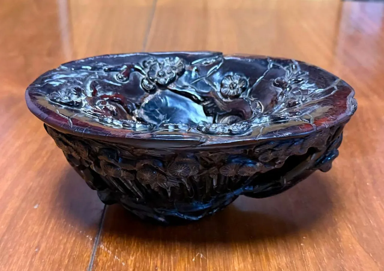 Chinese carved buffalo horn scholar's bowl Qing Dynasty 6