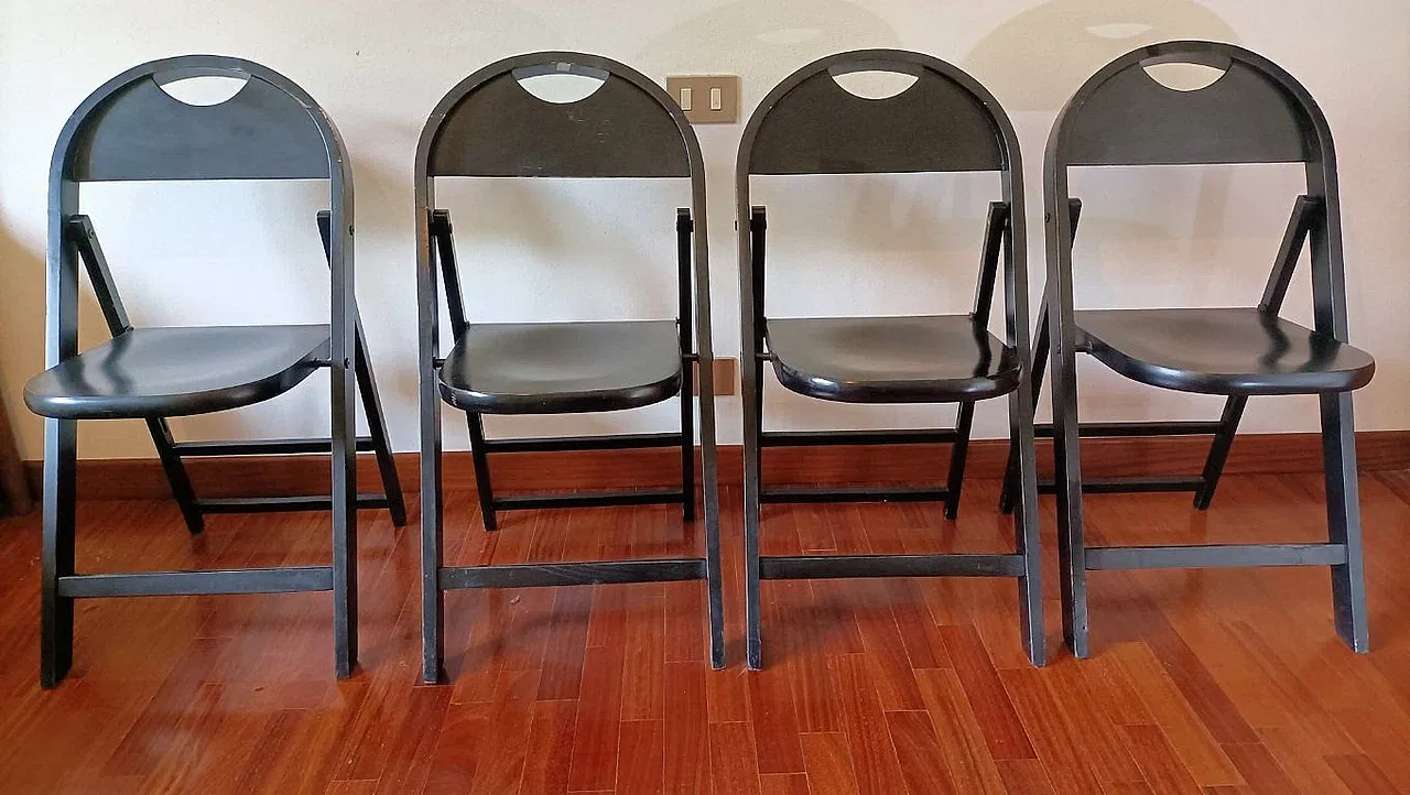 4 Folding Castiglioni style painted wooden chairs , 20th century 3