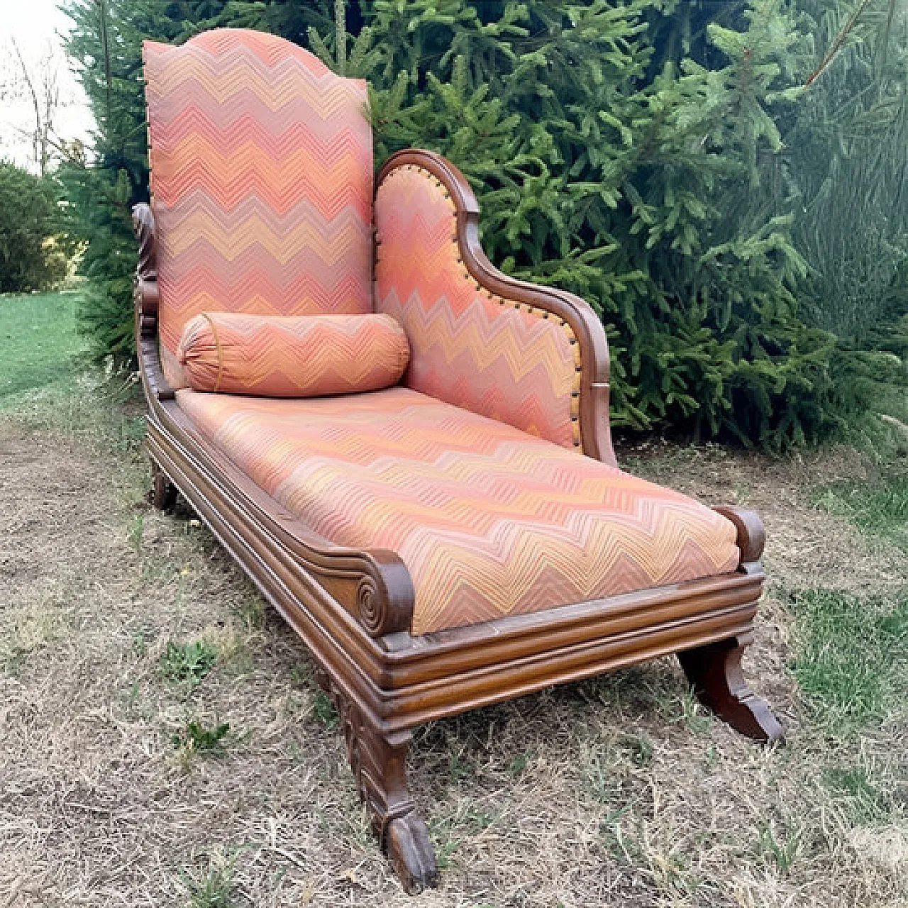 Walnut wood dormeuse, early 19th century 5