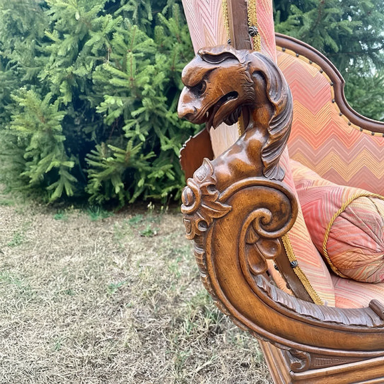 Walnut wood dormeuse, early 19th century 8