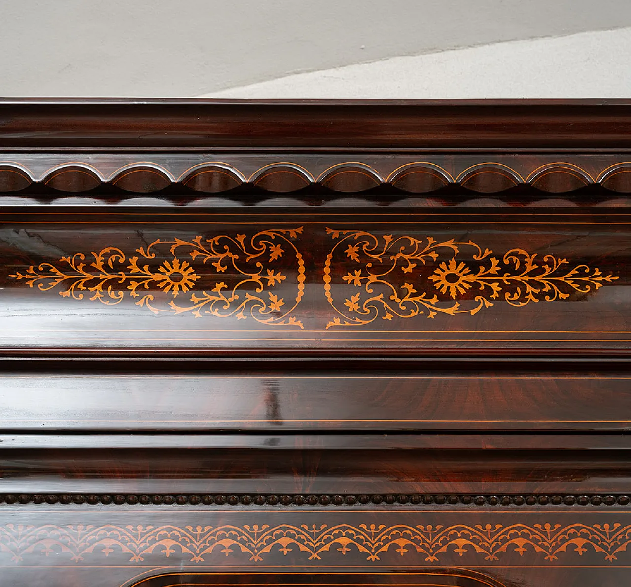 Smith Neapolitan wardrobe in mahogany feather with inlay inserts 2