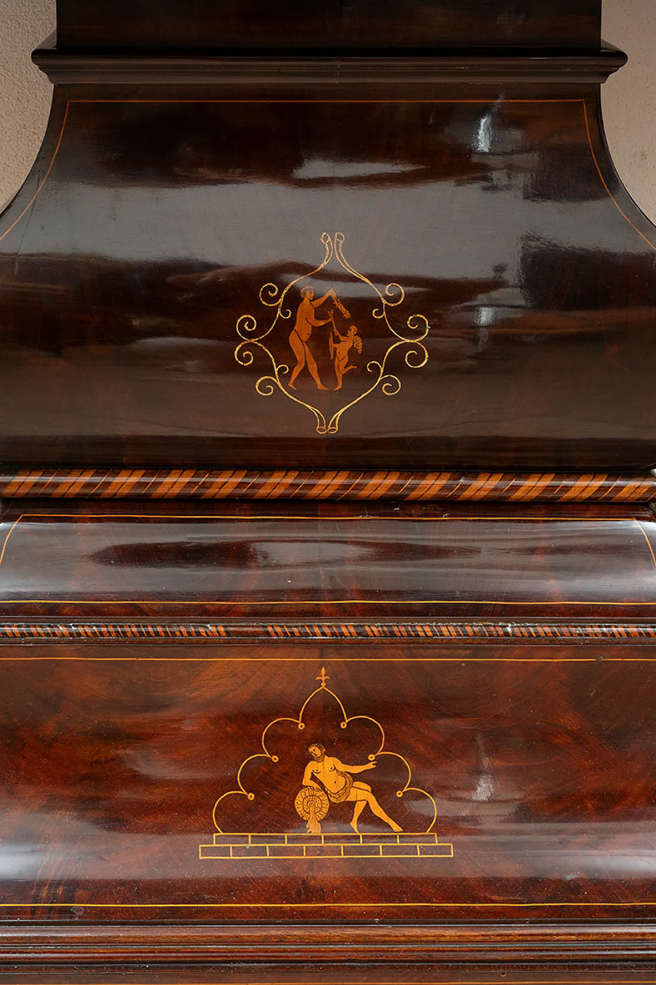 Smith Neapolitan toilet in mahogany feather, 19th century 7