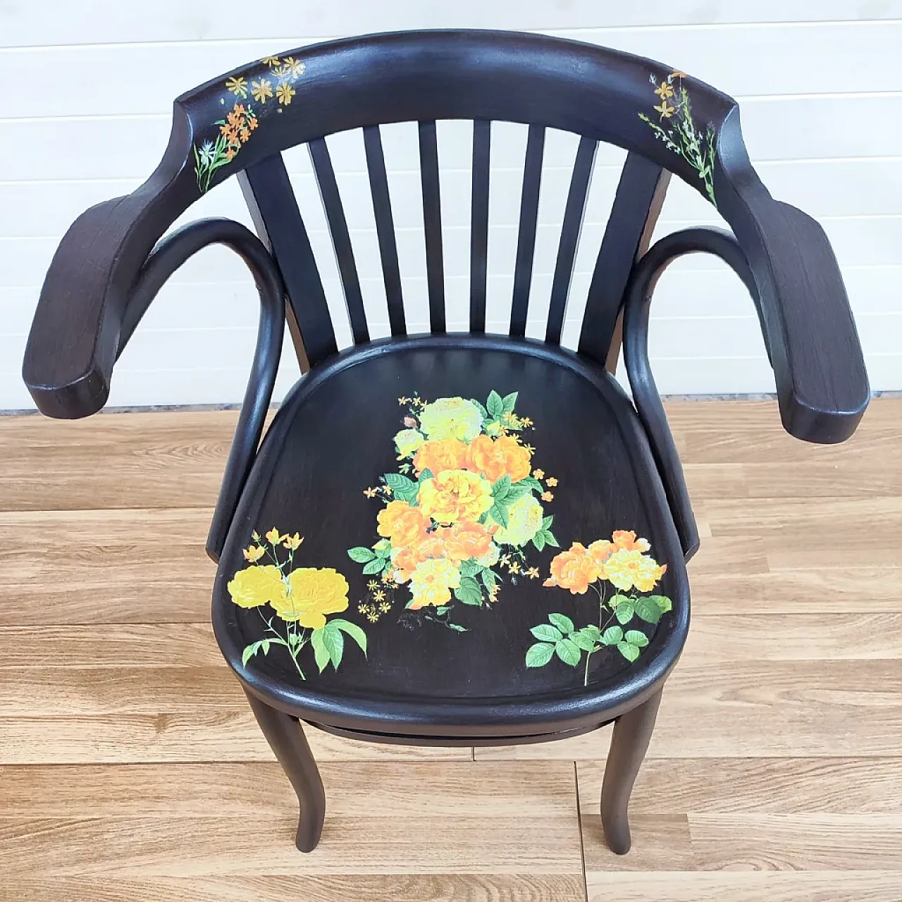 Hand-painted wooden Laura chair, mid-20th century 4