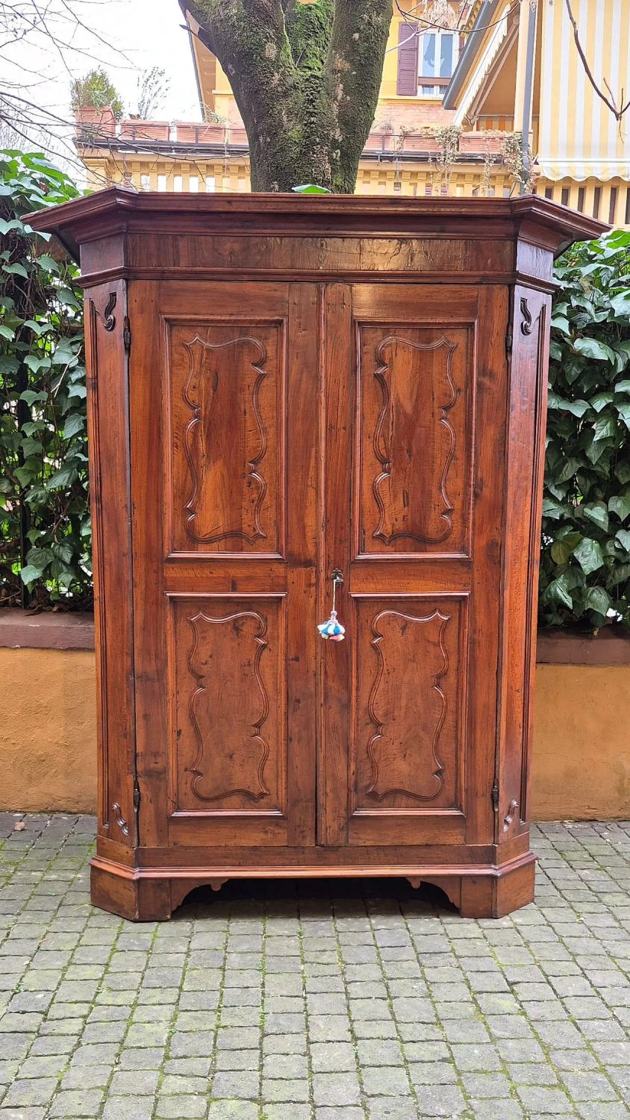 Paneled and rusticated walnut wardrobe, 17th century 1