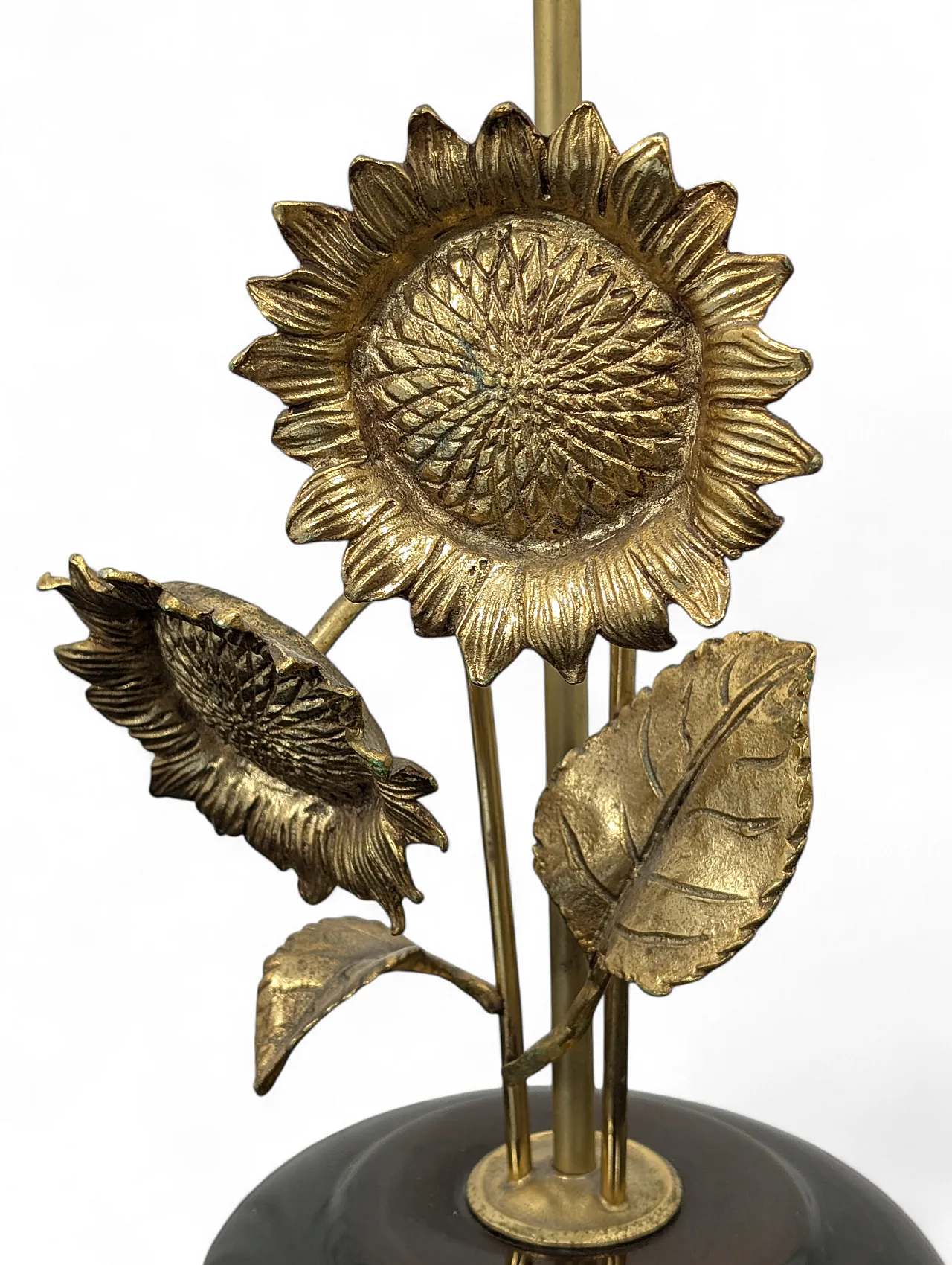 Brass table lamp with sunflower pattern and porcelain base 5
