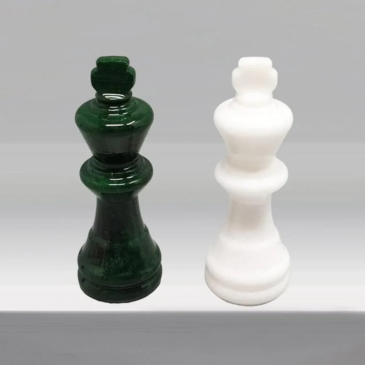 Volterra alabaster chess set in forest green and white, 1970s 6