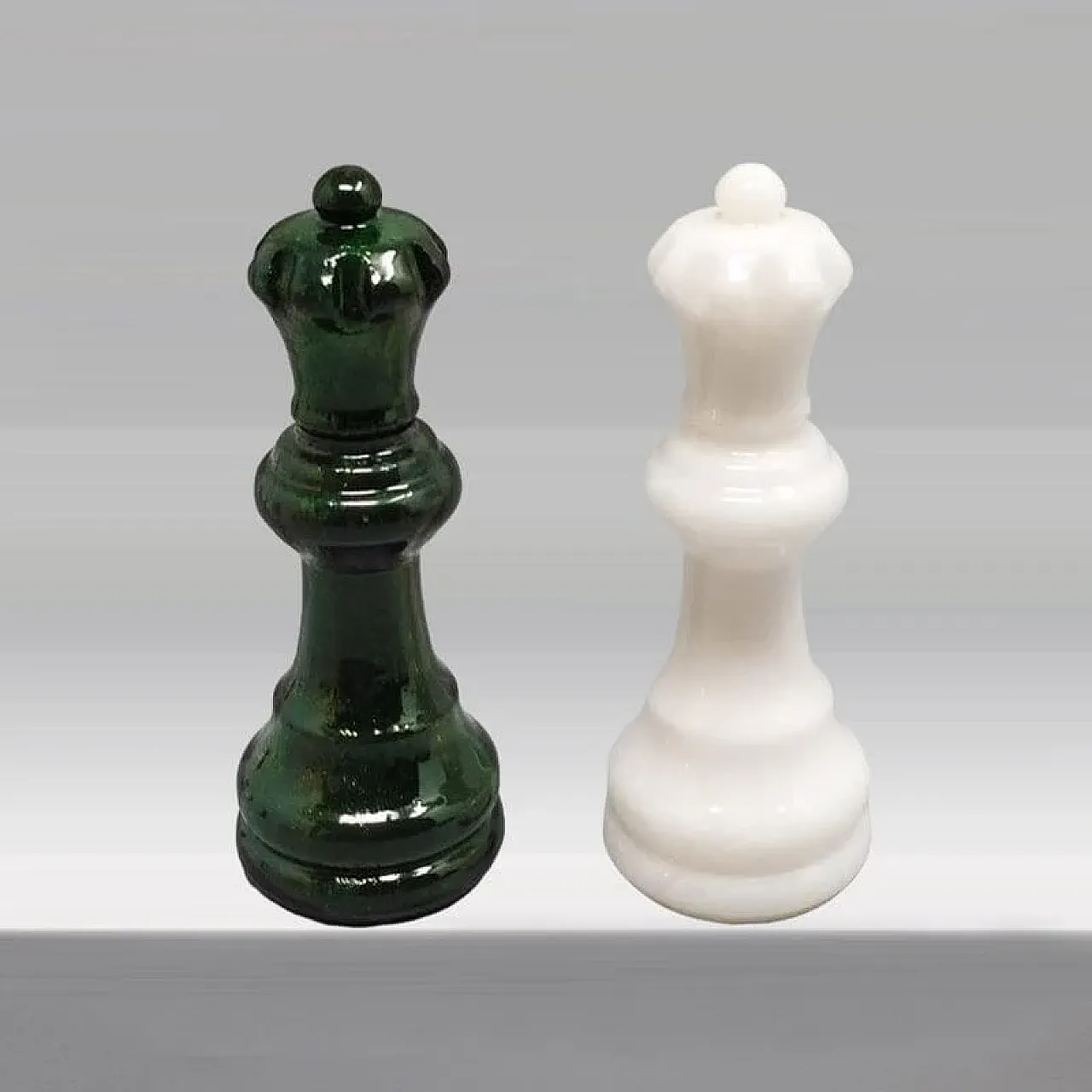 Volterra alabaster chess set in forest green and white, 1970s 7