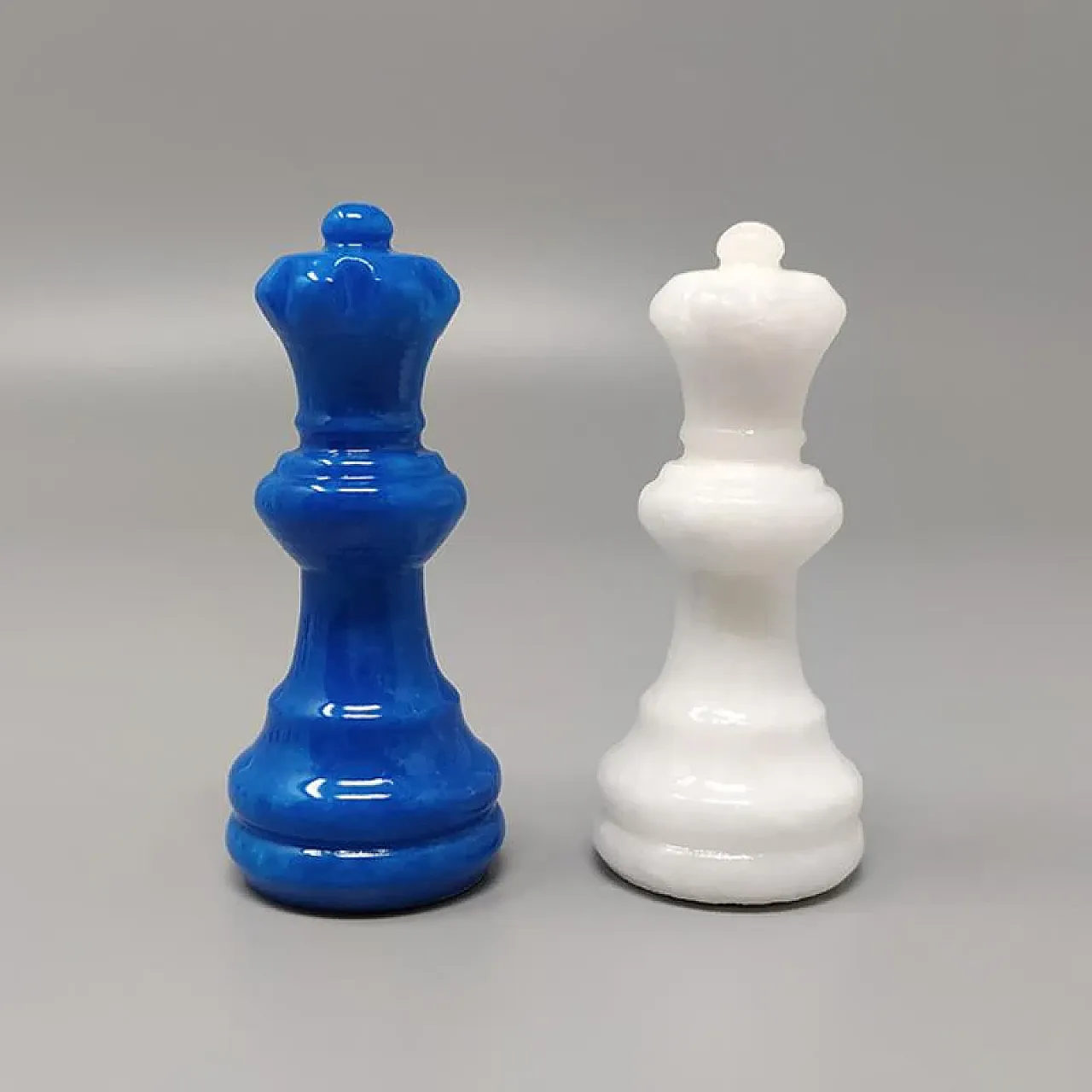 Blue and white chess set in Volterra alabaster handmade, 1970s 8