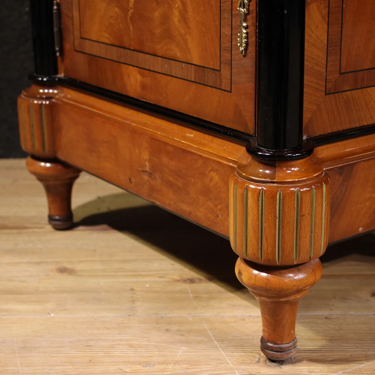 Pair of Italian bedside tables marble top, 20th century 11