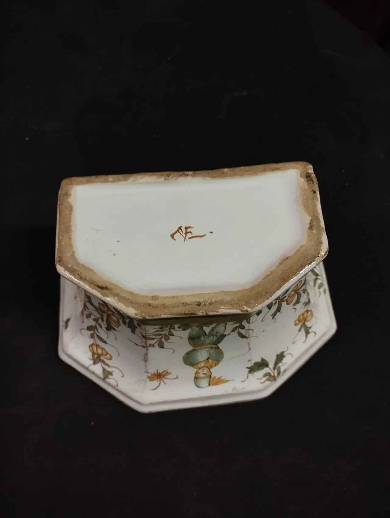 Terracotta flower holder, 18th century 8