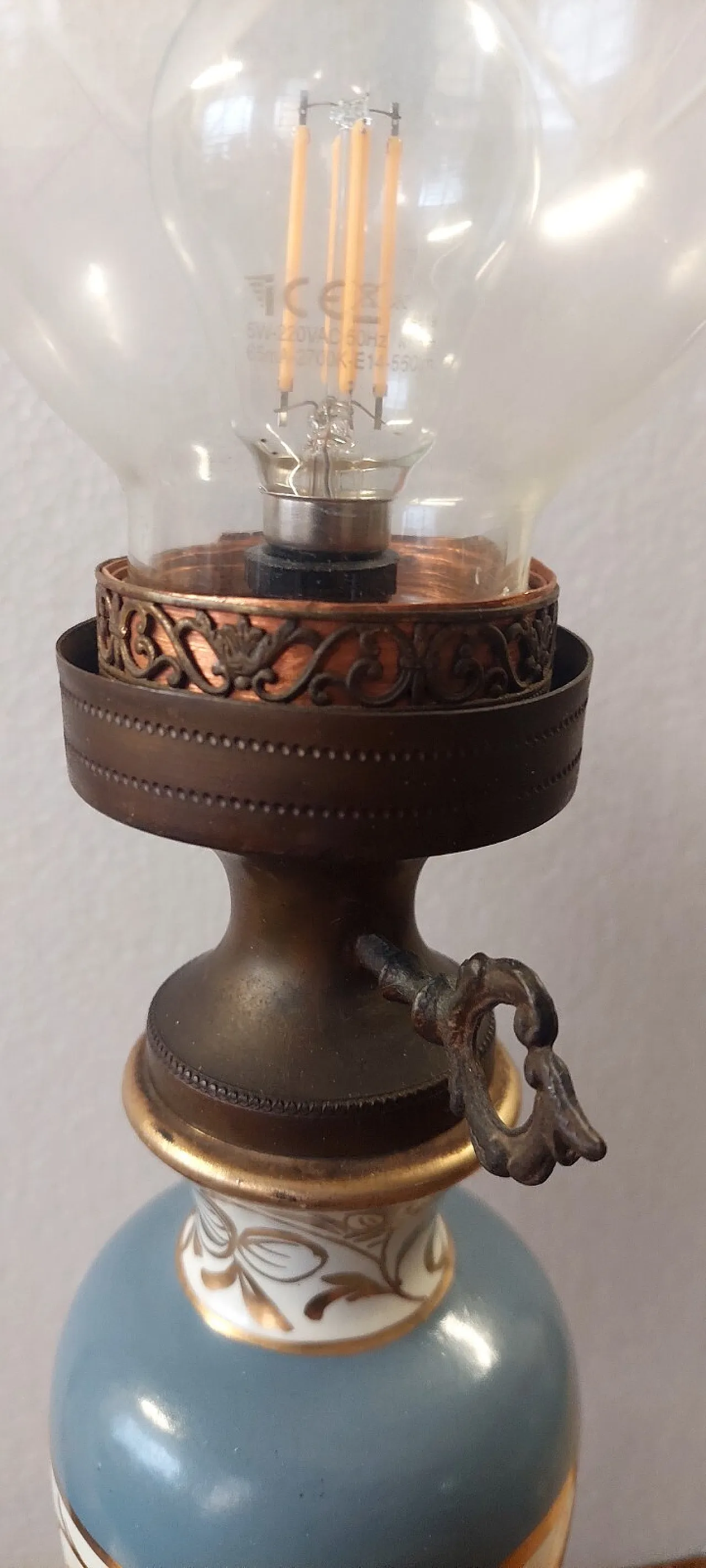 Lampada in ceramica, metallo e vetro lavorato, primo '900 3