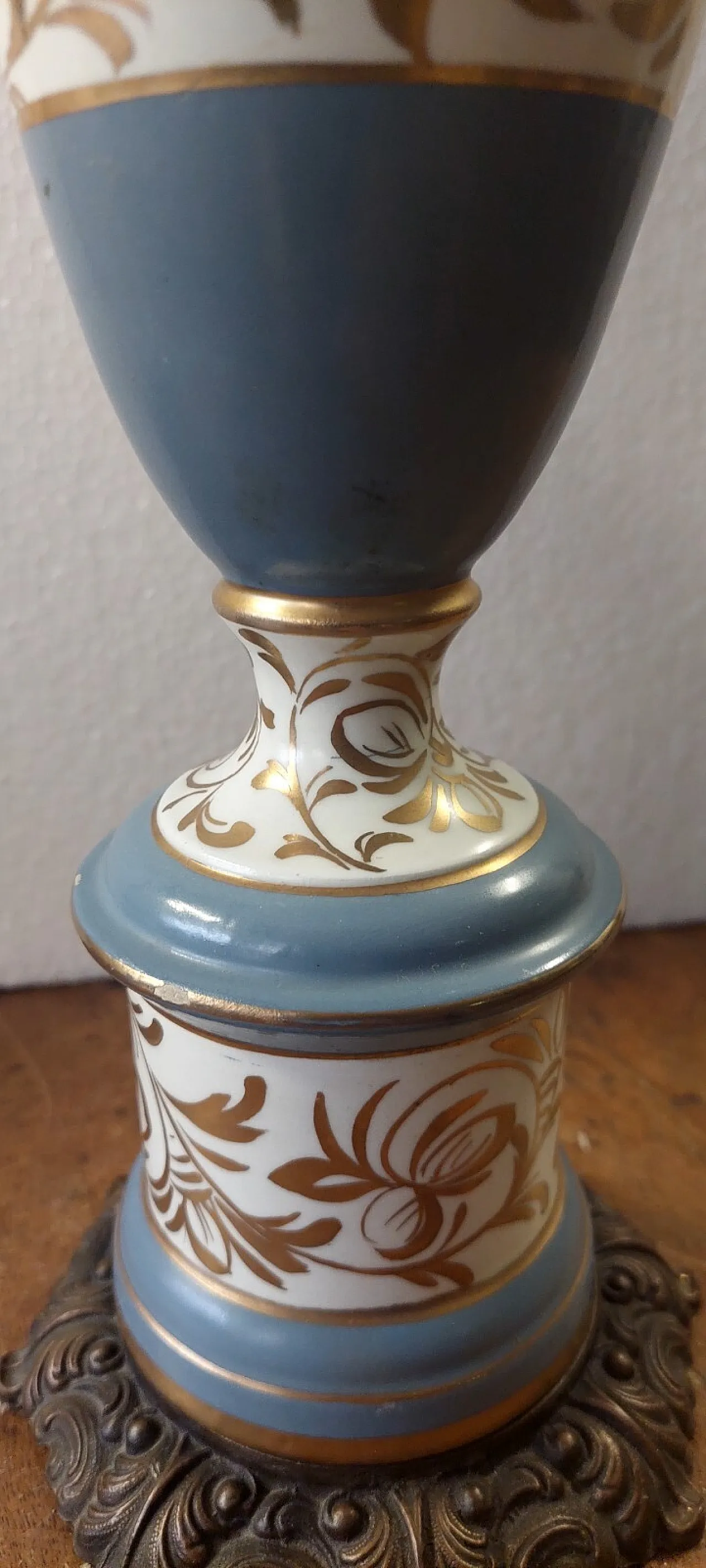 Lampada in ceramica, metallo e vetro lavorato, primo '900 5